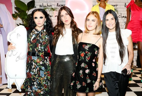 Demi Moore so svojimi dcérami