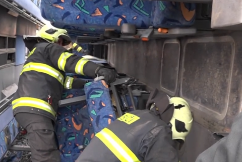 Nácvik záchrany z autobusu