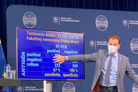 Antigénový test má podľa štúdie zachytiť 67% z toho, čo by zachytil PCR test