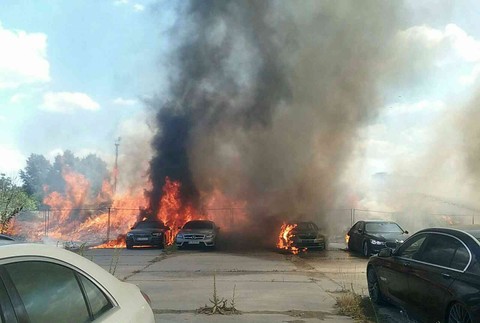 V Petržalke horí drvička