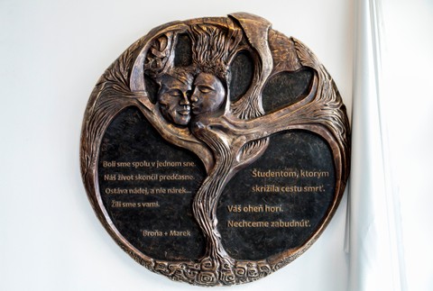 pamiatka obetí nehody na Zochovej (11)