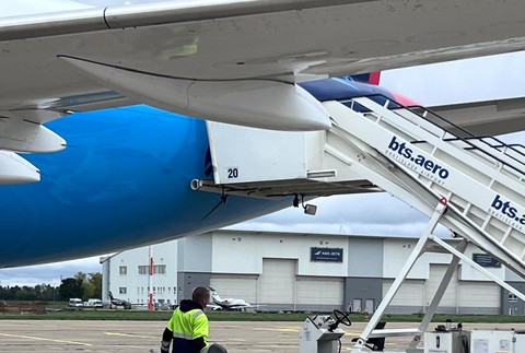 Vládny špeciál s občanmi SR z Libanonu pristál v Bratislave