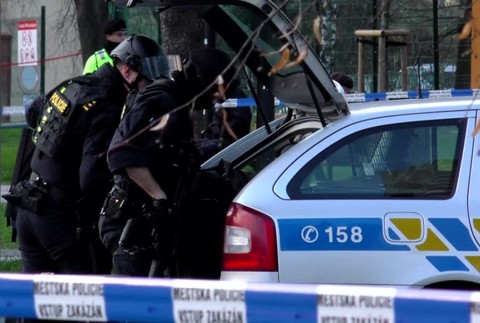 [multi] Ostrava strelba zábery z PRIMA 63