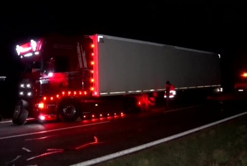 [multi] Nehoda kamion 6446