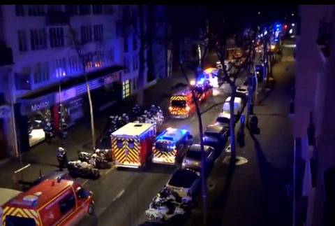 Obytný dom zachvátil obrovský požiar, vyžiadal si už najmenej 7 obetí