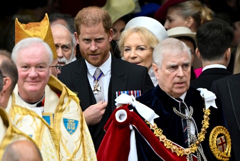 Princ Harry na korunovácii Karola III.