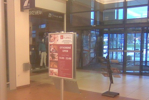 Vytrhnutý bankomat v Martine