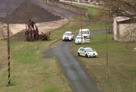 [multi] Utopený v Dunaji 4443