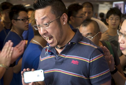 ošiaľ iPhone začiatok predaj 2