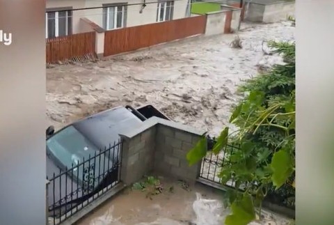 Obec na strednom Slovensku ohrozujú gudrónové jamy.
