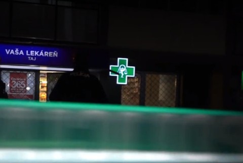 Ozbrojený prepad lekárne na známom sídlisku. Na lekárničku vytiahli zbraň