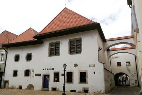 Miklušová väznica