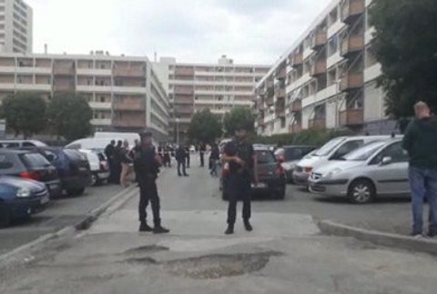 Marseille streľba.jpg