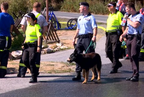 Desiatky hasičov likvidovali oheň neďaleko obľúbenej atrakcie v Česku6102