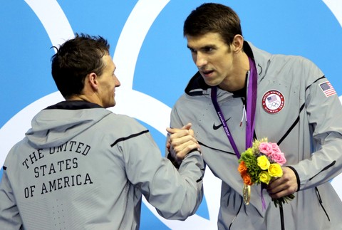 Phelps Lochte ruka v ruke