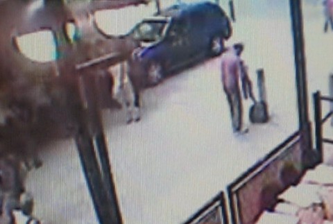 utocnik times square kamera 2