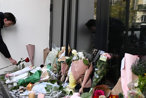 Spomienky na útoky v Paríži