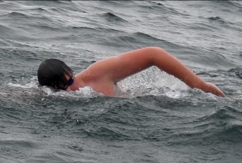 Neskutočný výkon Markéty. Ani nádor a strata nohy ju nezastavili a preplávala La Manche