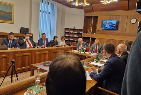 Vypočúvanie Jána Mazáka na ústavnoprávnom výbore NR SR (3)