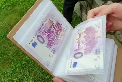 [multi] Zberateľská kniha 3472