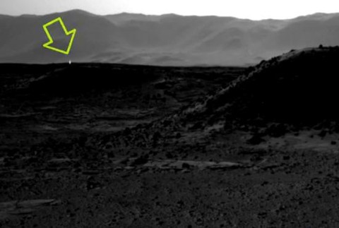 Záhadná postava na Marse