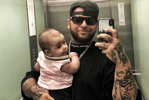 Raper Kali a jeho rodina