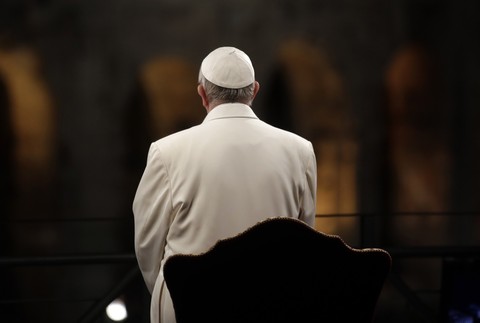 Pápež František prosil o odpustenie za škandály v katolíckej cirkvi.jpg