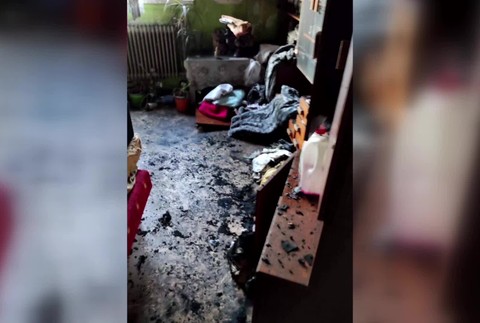 [multi] Pri poziari uhorel clovek 2746