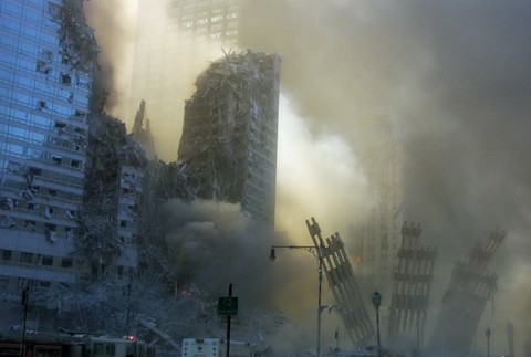 dvojicky po pade, dym, odpad, new york, 11.09.2001