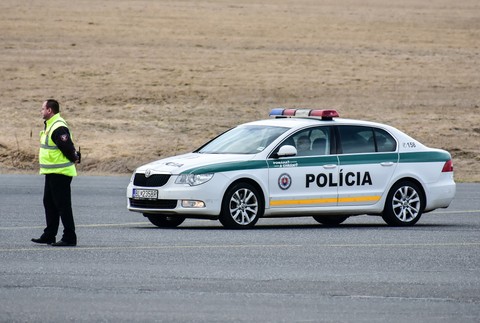 Polícia na letisku