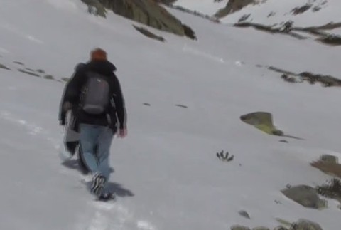 Mladíci v Tatrách si cez reproduktor púšťali hudbu