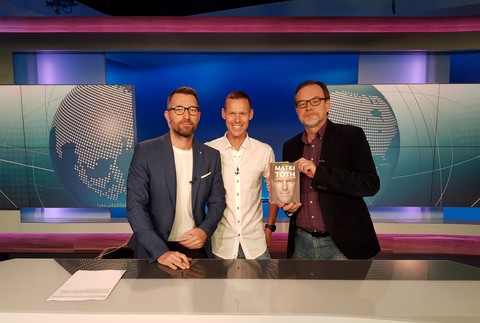 Matej Tóth, kniha, štúdio o 12tej