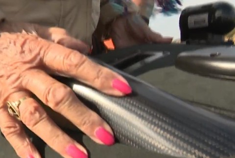 Pani Amálku neodradil jej vek a splnila si sen. Storočnicu oslávila v oblakoch