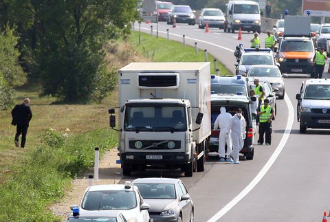 Hyza auto, Rakúsko, mŕtvi migranti, diaľnica A4 7