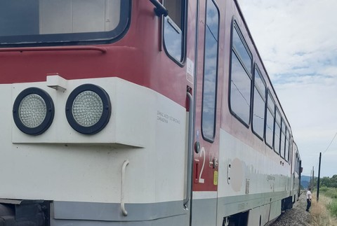 Tragická zrážka vlaku s motoyklom v Rakovej (3)