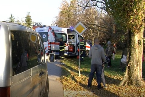 Dievča sa matke náhle vyšmyklo. Vodič už zabrzdiť nedokázal