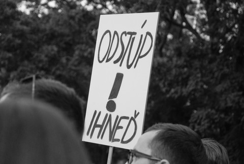 ministerstvo, protest