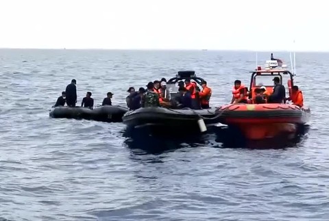 VIDEO: Do pátrania po obetiach leteckého nešťastia nasadili podmorské roboty3467