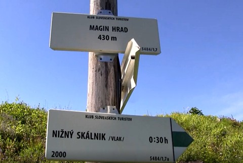 Pri hľadaní Svätého grálu netreba ísť ďaleko. Je možné, že sa nachádza na Gemeri