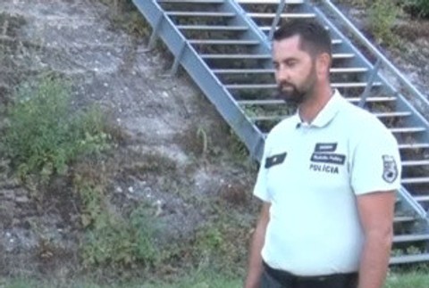 Psovodi musia tvrdo pracovať so štvornohými kolegami 