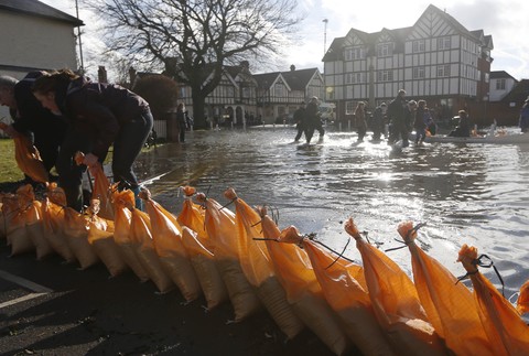 Povodne Anglicko 10.2.2014 Temža foto3
