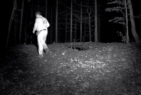 Stratený muž v lese