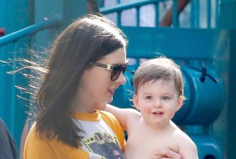 Anne Hathaway so synom