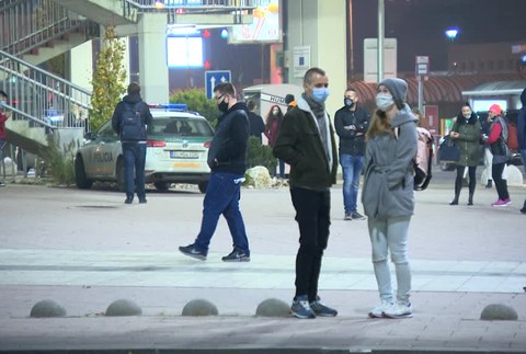 [multi] Všetky Auparky na Slovensku evakuovali. 920