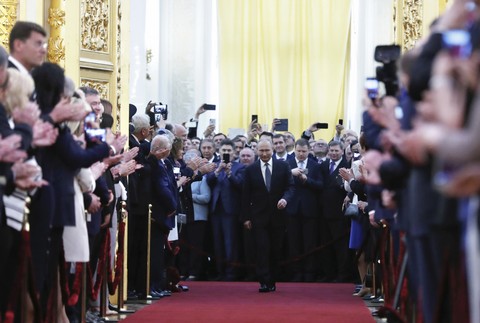 Vladimir Putin  prichádza na inauguráciu