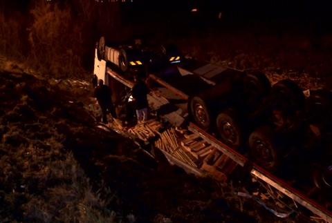 Prevrátený kamión