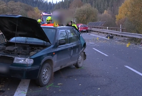 zrazka nehoda auta vozidla zranenia