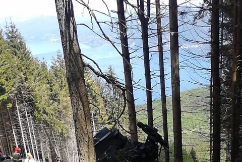 Pád lanovky v Taliansku