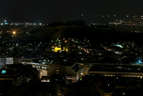 Hodina zeme - do tmy sa zahalila aj Akropola v gréckych Aténach