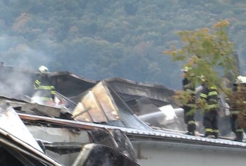 Požiar výrobnej haly pri Humennom. 